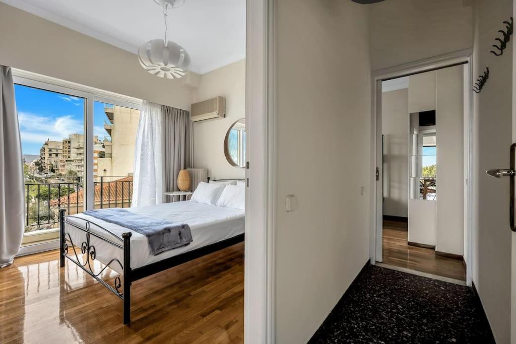 Bright Central Apartment With Splendid Sea View! Chalkís Dış mekan fotoğraf