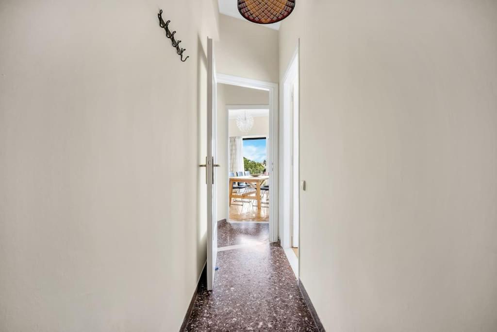 Bright Central Apartment With Splendid Sea View! Chalkís Dış mekan fotoğraf