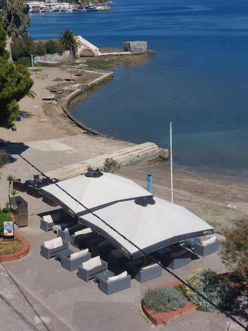 Bright Central Apartment With Splendid Sea View! Chalkís Dış mekan fotoğraf