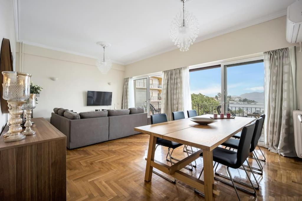 Bright Central Apartment With Splendid Sea View! Chalkís Dış mekan fotoğraf