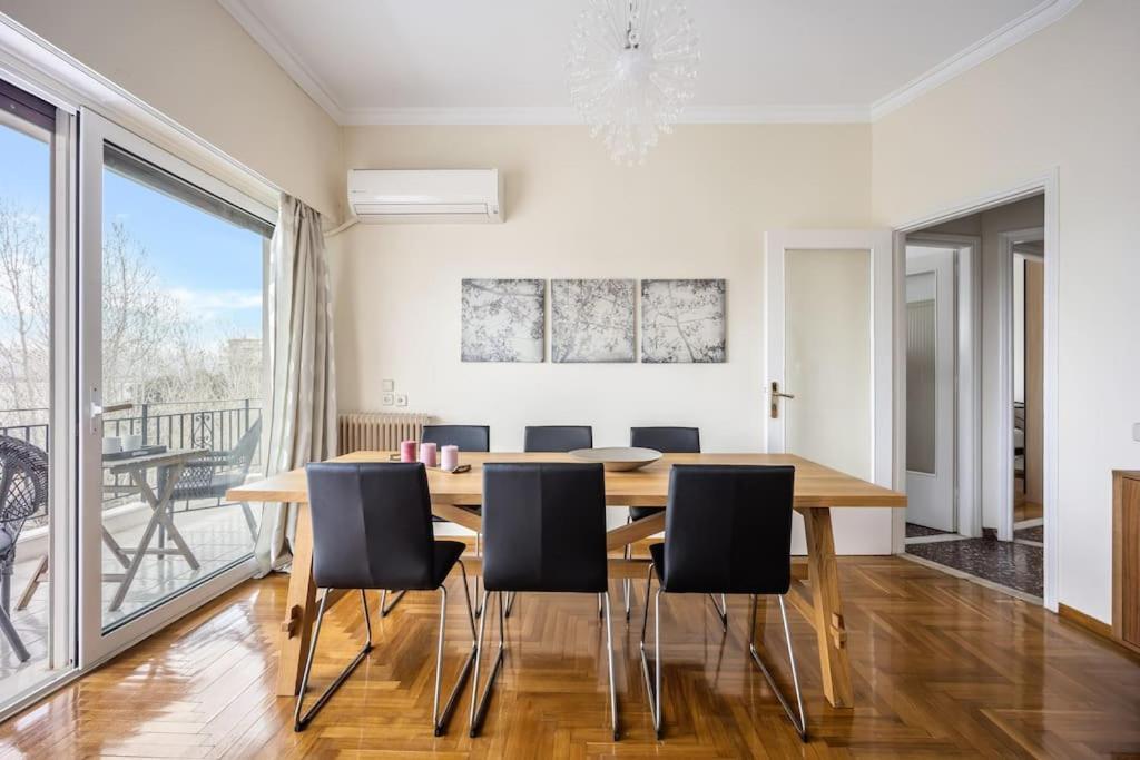 Bright Central Apartment With Splendid Sea View! Chalkís Dış mekan fotoğraf